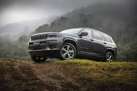 imagen de la jeep grand cherokee todo terreno