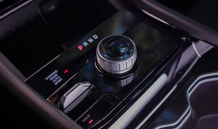 imagen que muestra la caja de la jeep grand cherokee